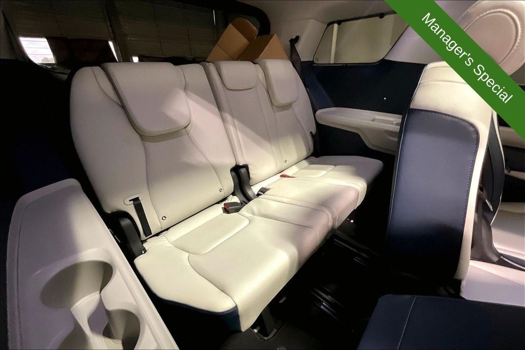 2025 Kia Carnival SX