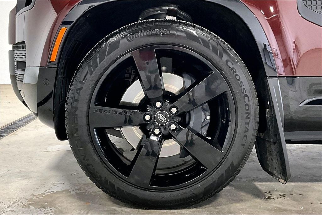 2025 Land Rover Defender 110 Sedona Red