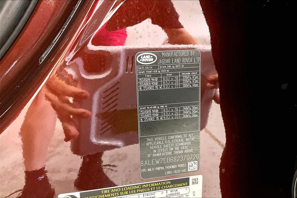 2025 Land Rover Defender 110 Sedona Red