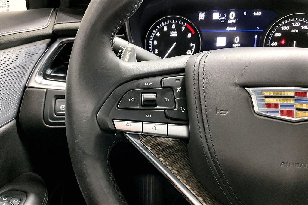 2023 Cadillac XT6 Sport