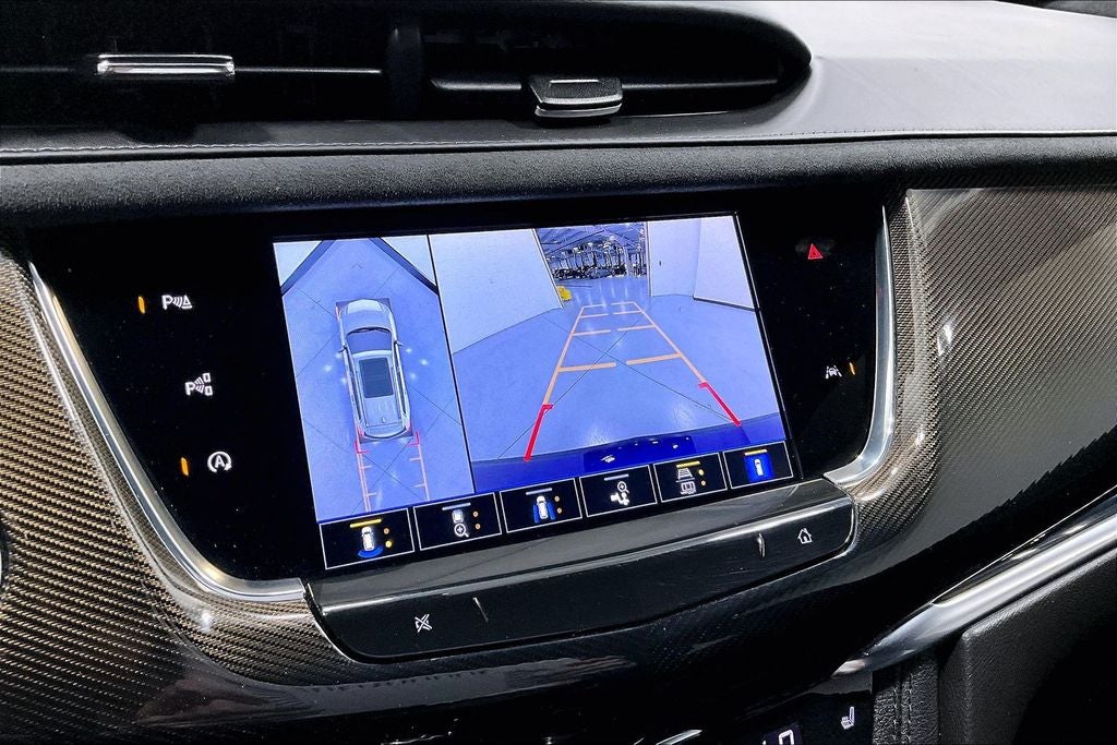 2023 Cadillac XT6 Sport