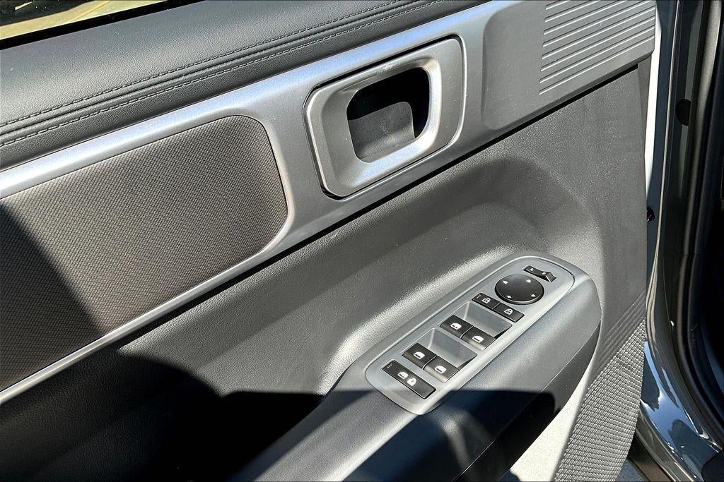 2026 Hyundai Santa Fe SE FWD