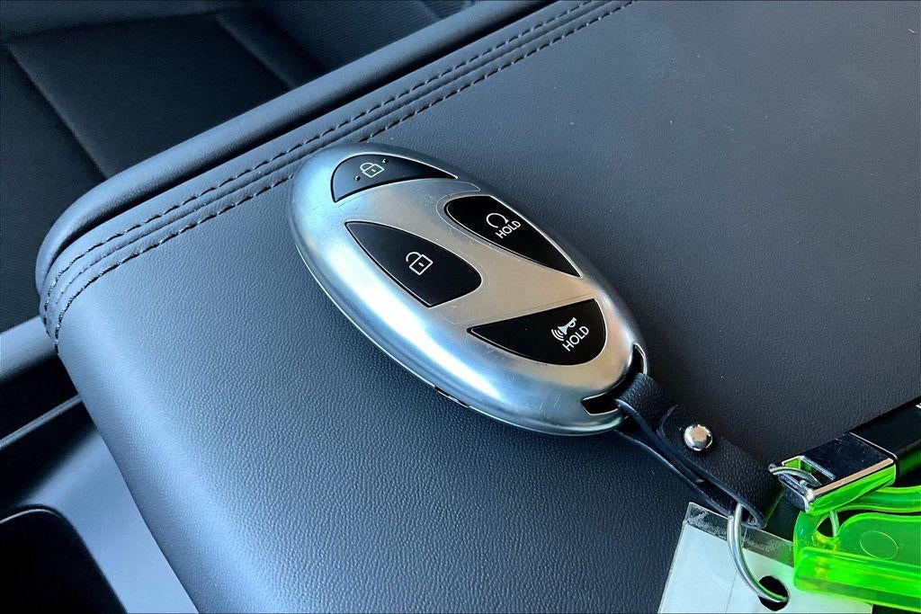 2026 Hyundai Santa Fe SE FWD