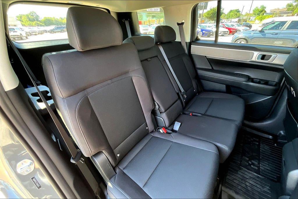 2026 Hyundai Santa Fe SE FWD