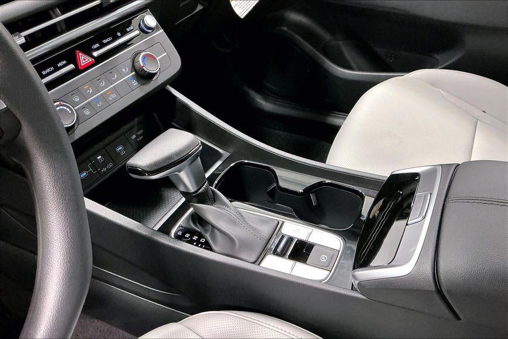 2027 Hyundai Santa Cruz SE FWD