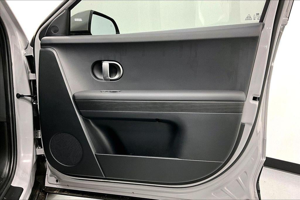 2026 Hyundai IONIQ 5 SE