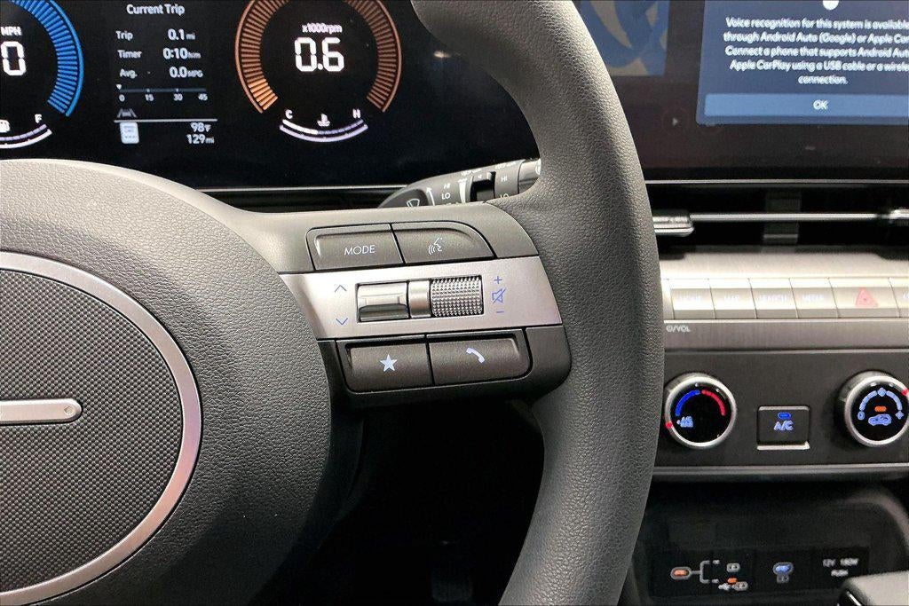 2027 Hyundai Kona SE FWD
