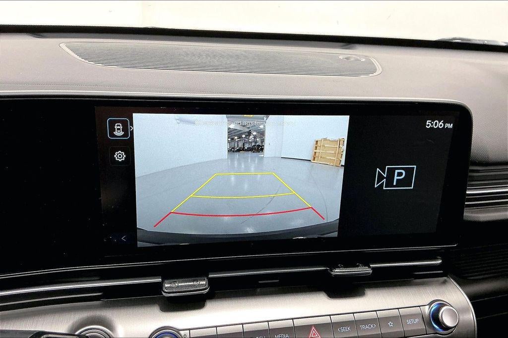 2027 Hyundai Kona SE FWD