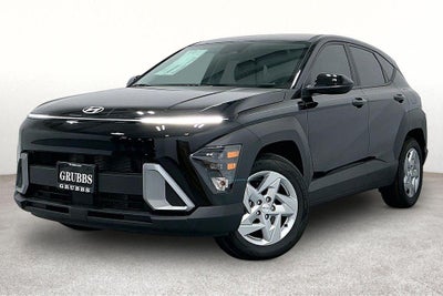 2027 Hyundai Kona SE FWD