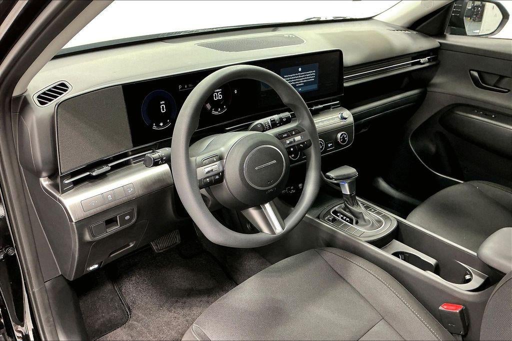 2027 Hyundai Kona SE FWD
