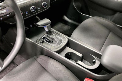 2027 Hyundai Kona SE FWD
