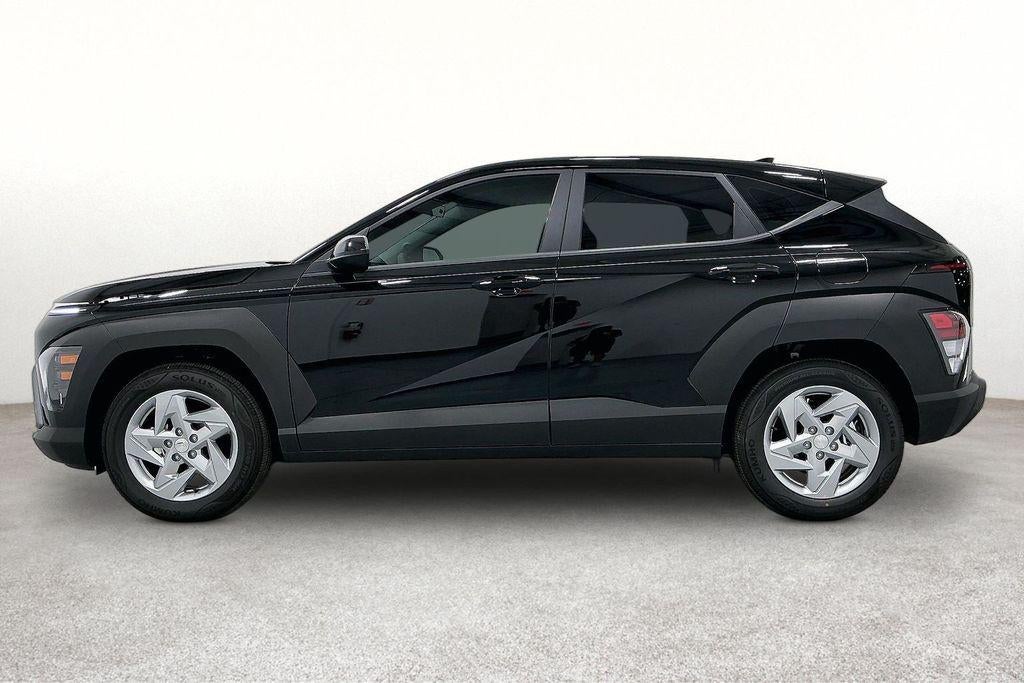 2027 Hyundai Kona SE FWD
