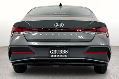 2026 Hyundai Elantra SE