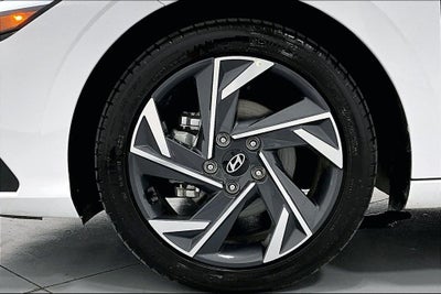 2025 Hyundai Elantra Hybrid SEL Sport