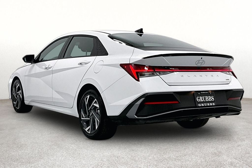 2025 Hyundai Elantra Hybrid SEL Sport