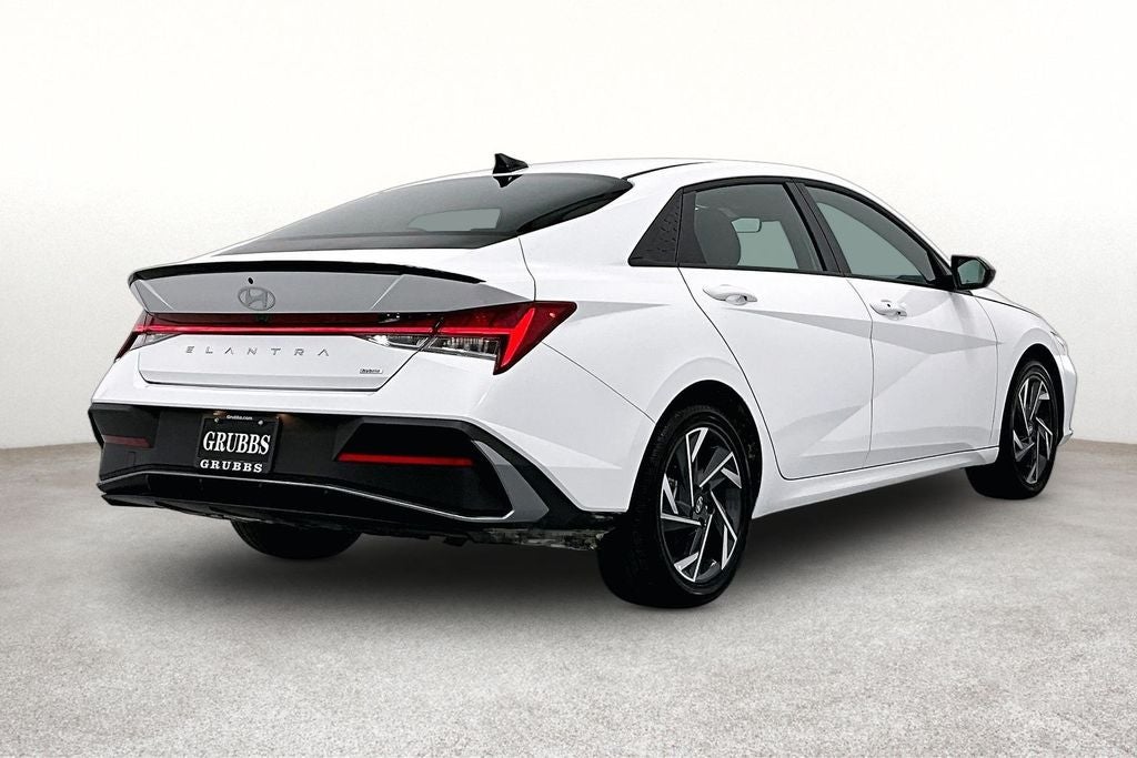2025 Hyundai Elantra Hybrid SEL Sport