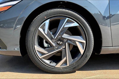 2025 Hyundai Elantra Limited
