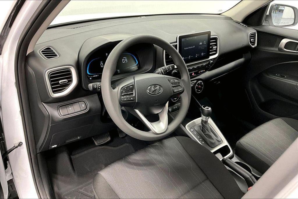 2026 Hyundai Venue SE