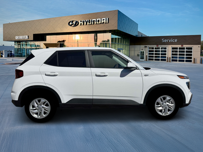 2026 Hyundai Venue SE
