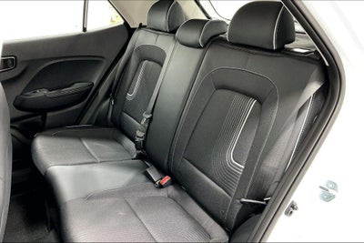 2026 Hyundai Venue SEL w/Two-Tone Roof