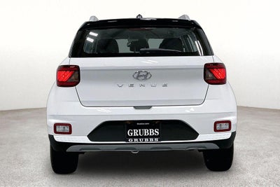 2026 Hyundai Venue SEL w/Two-Tone Roof