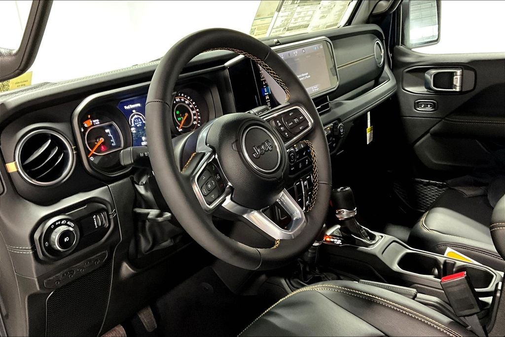 2025 Jeep Wrangler WRANGLER 4-DOOR SAHARA