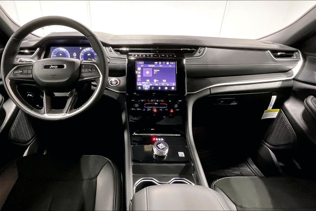 2025 Jeep Grand Cherokee GRAND CHEROKEE ALTITUDE 4X2