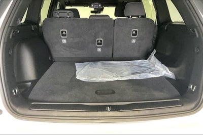 2027 Jeep Grand Cherokee GRAND CHEROKEE LAREDO X 4X2