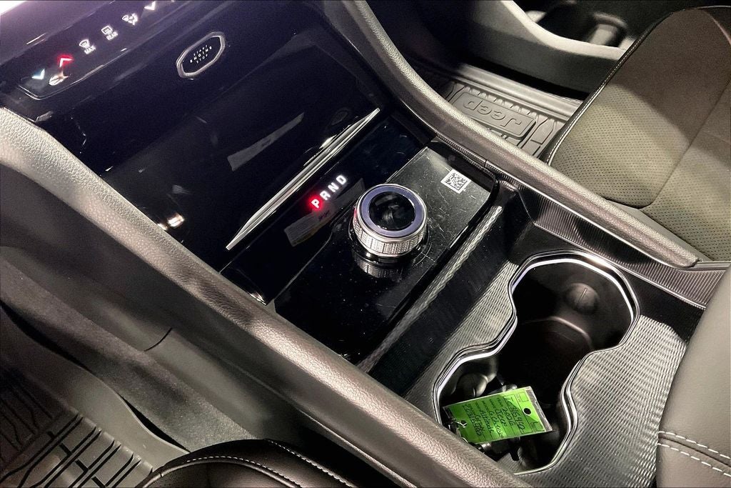 2026 Jeep Grand Cherokee GRAND CHEROKEE LAREDO ALTITUDE 4X2