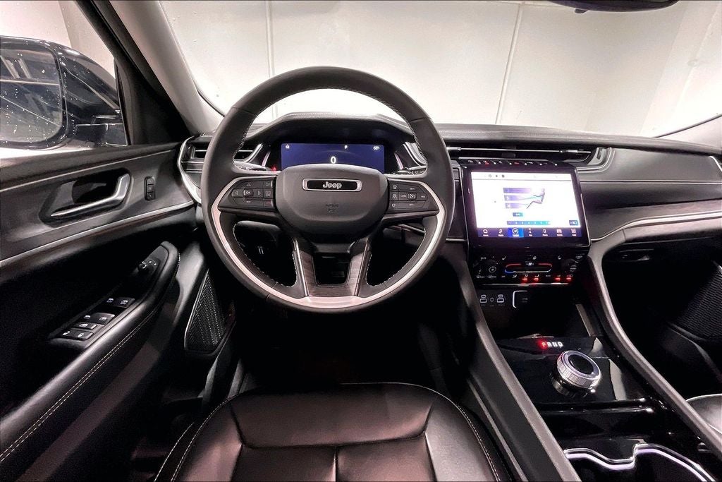 2023 Jeep Grand Cherokee Limited 4x2