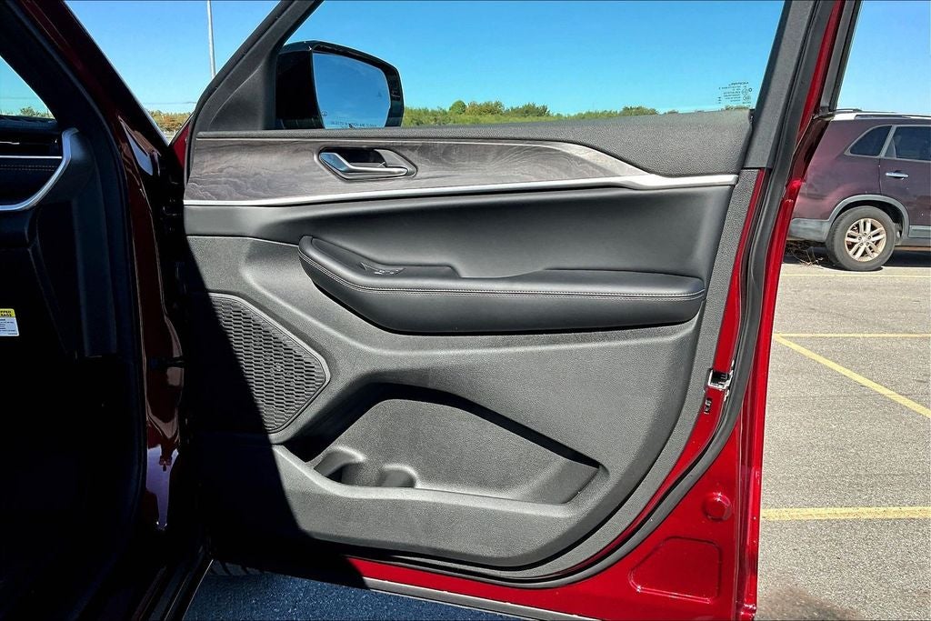 2025 Jeep Grand Cherokee GRAND CHEROKEE LIMITED 4X2