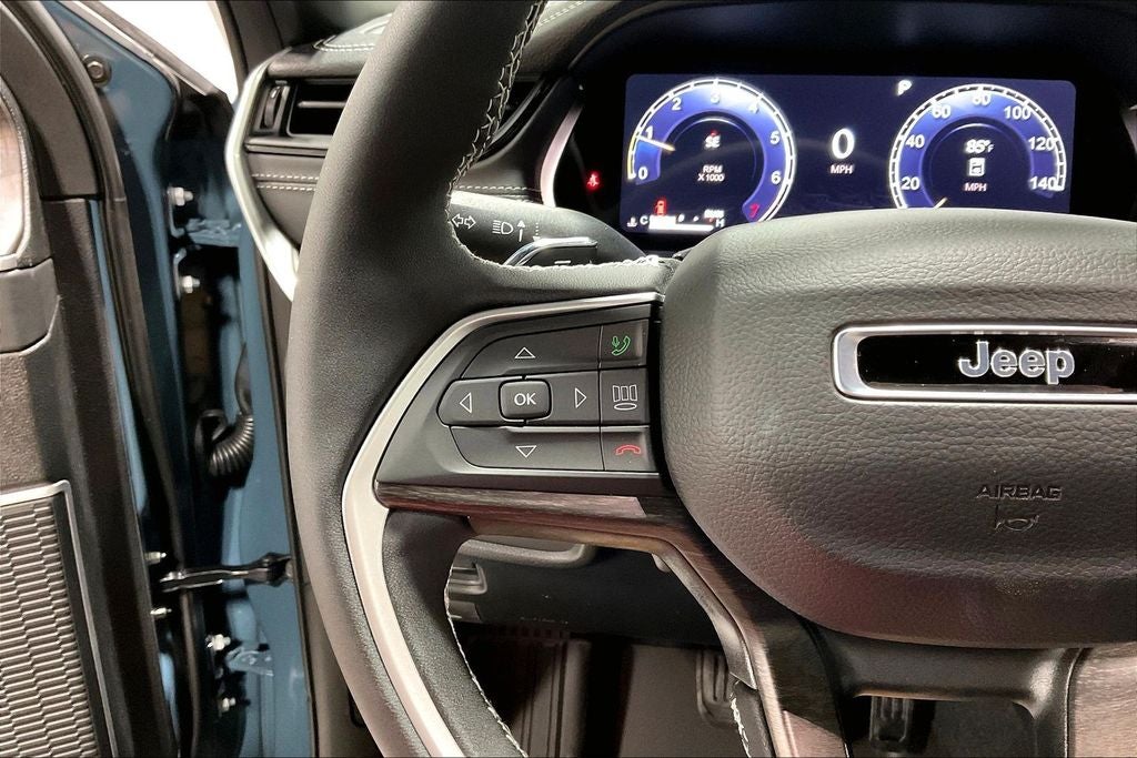 2027 Jeep Grand Cherokee Limited Reserve