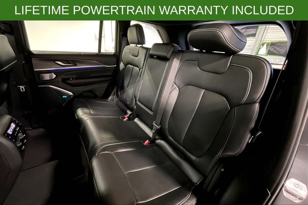 2022 Jeep Grand Cherokee Overland 4x4