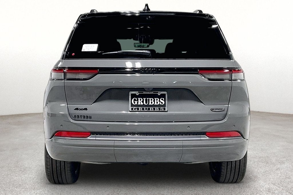 2027 Jeep Grand Cherokee GRAND CHEROKEE SUMMIT 4X4