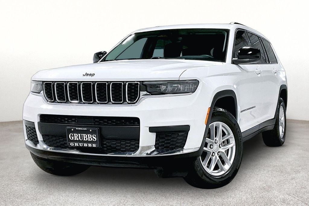 2023 Jeep Grand Cherokee L Laredo 4x2