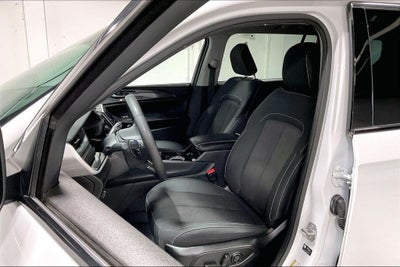 2023 Jeep Grand Cherokee L Laredo 4x2
