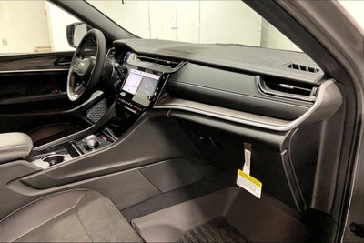 2027 Jeep Grand Cherokee GRAND CHEROKEE L LAREDO ALTITUDE 4X2