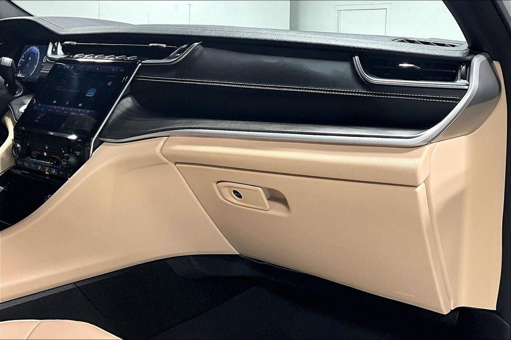 2024 Jeep Grand Cherokee L Limited 4x2