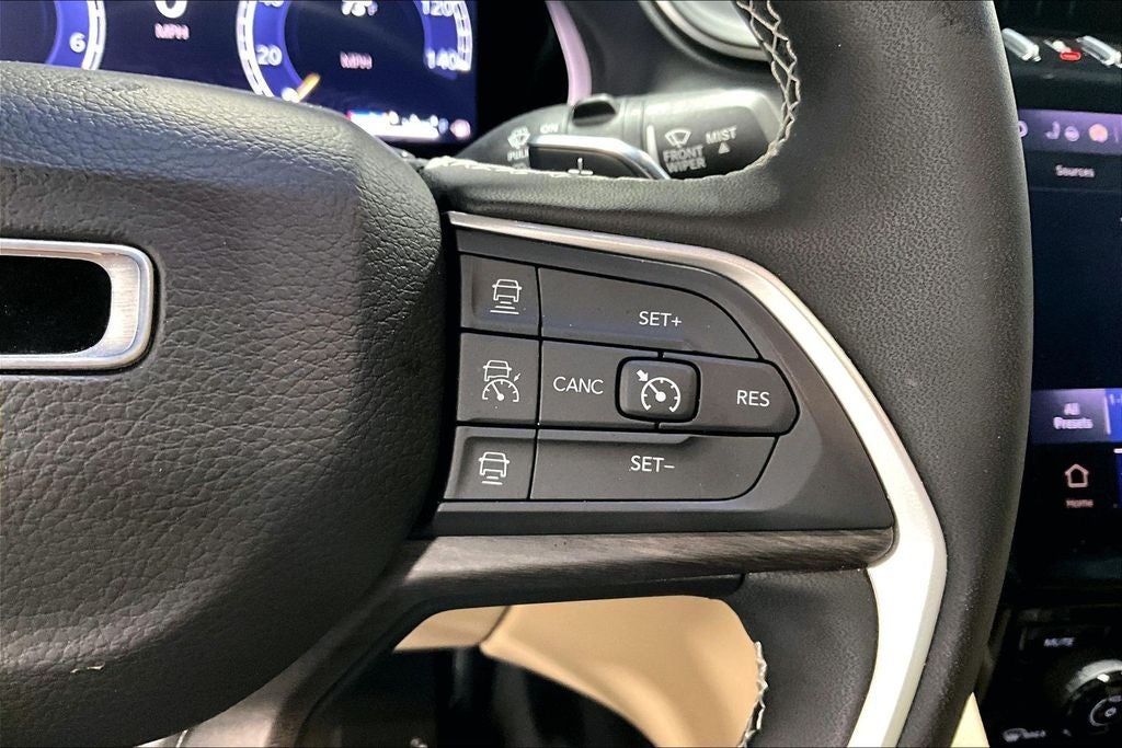 2024 Jeep Grand Cherokee L Limited 4x2