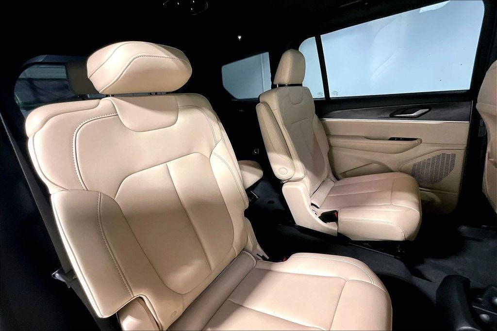 2024 Jeep Grand Cherokee L Limited 4x2