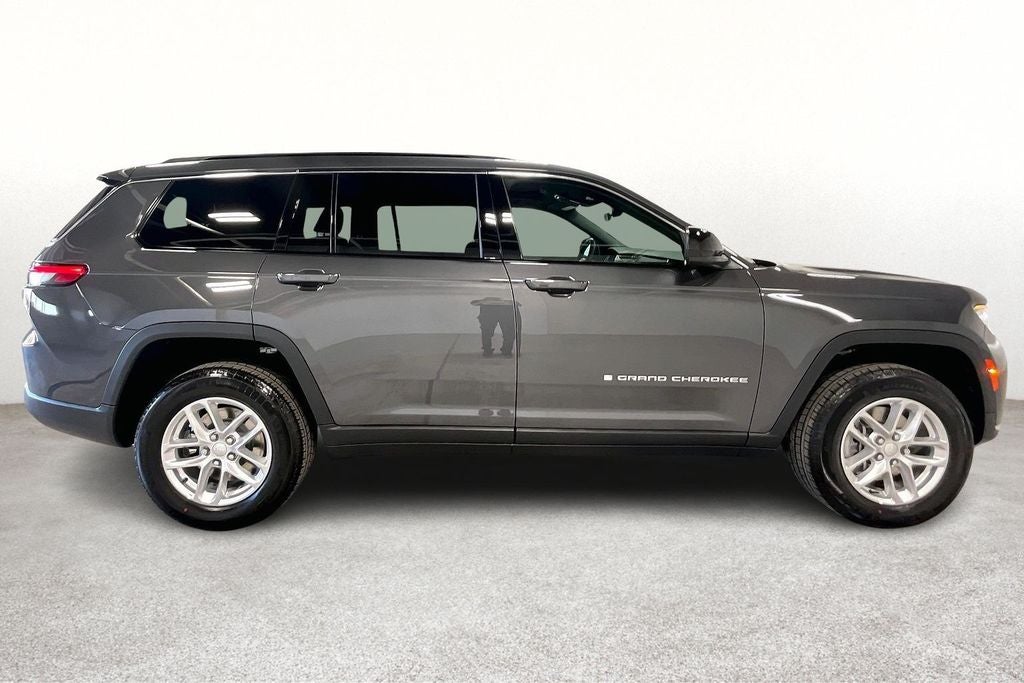 2025 Jeep Grand Cherokee GRAND CHEROKEE L LAREDO X 4X4