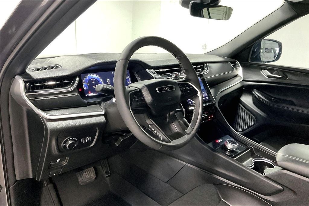 2025 Jeep Grand Cherokee L Altitude X 4x4