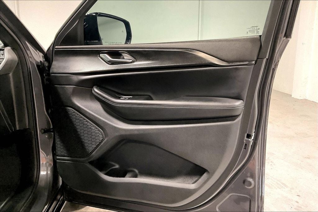 2025 Jeep Grand Cherokee L Altitude X 4x4