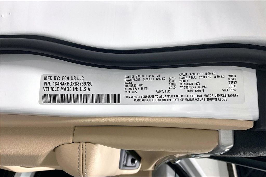 2025 Jeep Grand Cherokee GRAND CHEROKEE L LIMITED 4X4