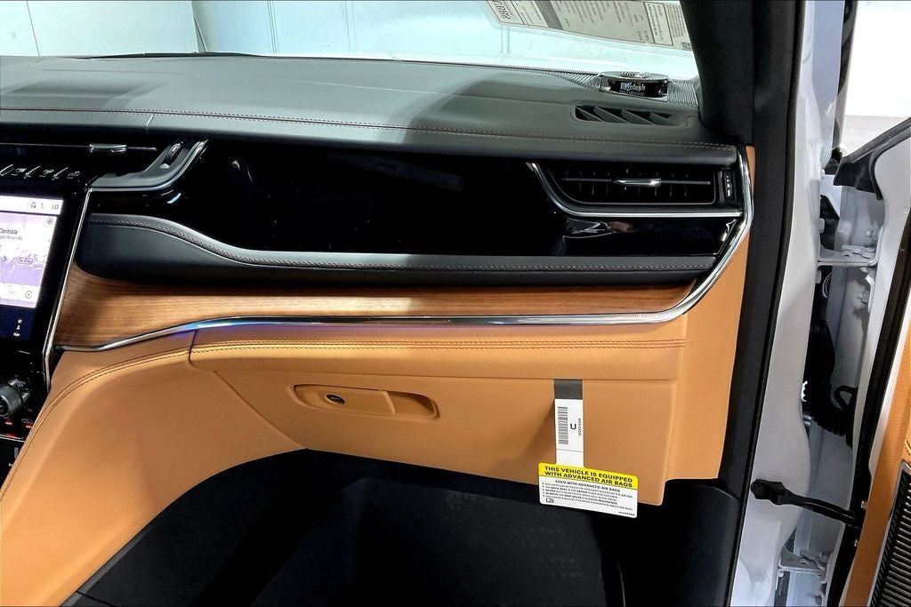 2025 Jeep Grand Cherokee GRAND CHEROKEE L SUMMIT RESERVE 4X4