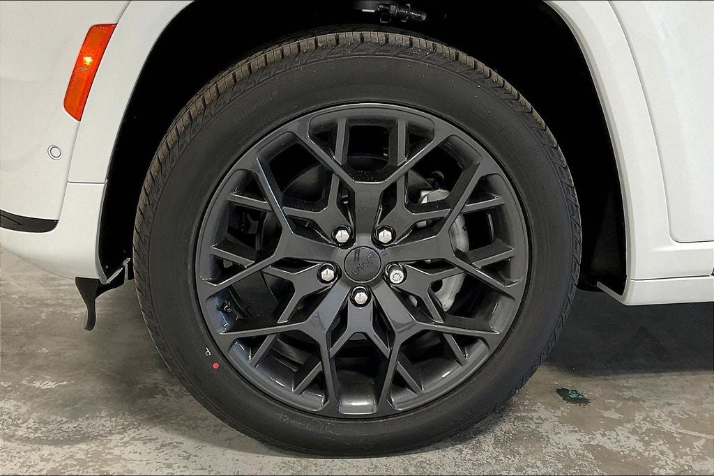 2025 Jeep Grand Cherokee GRAND CHEROKEE L SUMMIT RESERVE 4X4