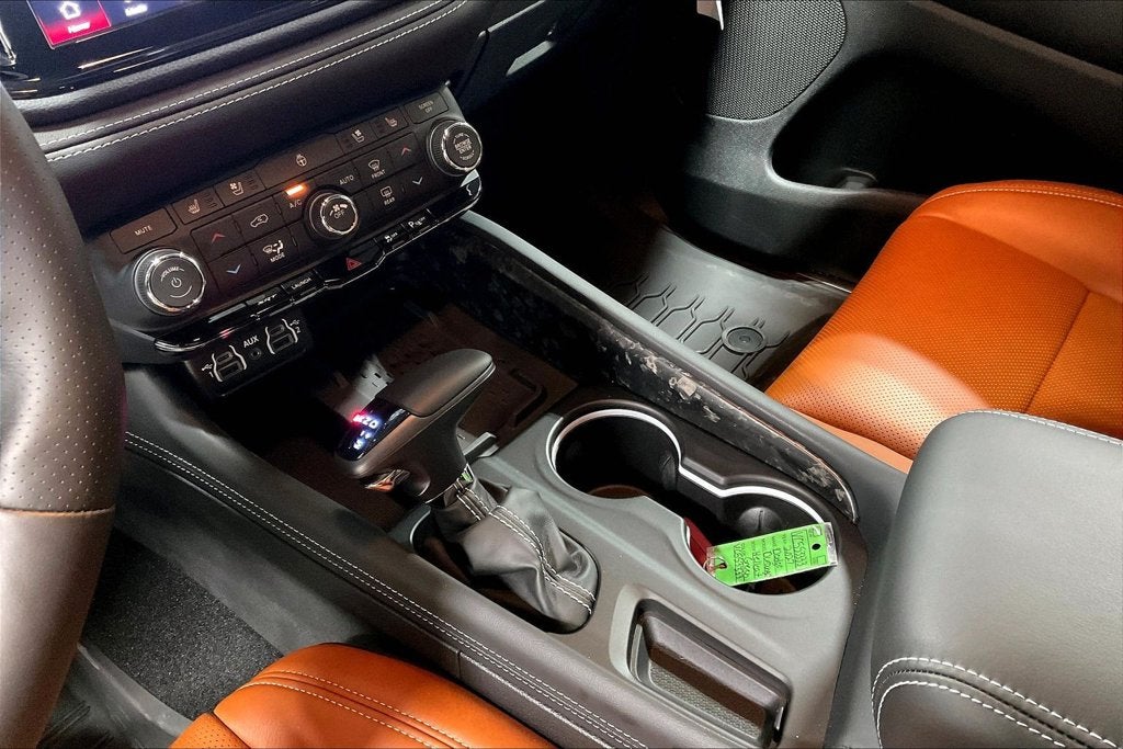 2027 Dodge Durango DURANGO SRT HELLCAT JAILBREAK AWD
