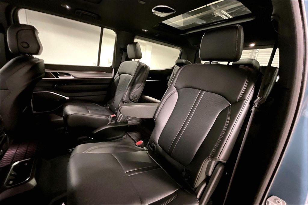 2026 Jeep Grand Wagoneer GRAND WAGONEER UPLAND 4X4