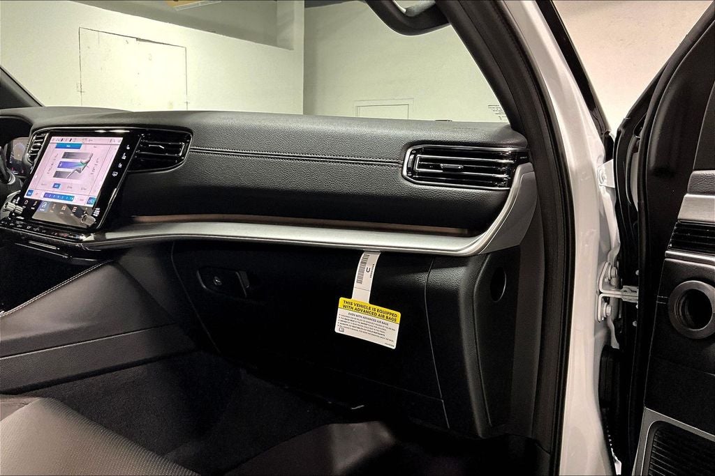 2026 Jeep Grand Wagoneer GRAND WAGONEER UPLAND 4X4