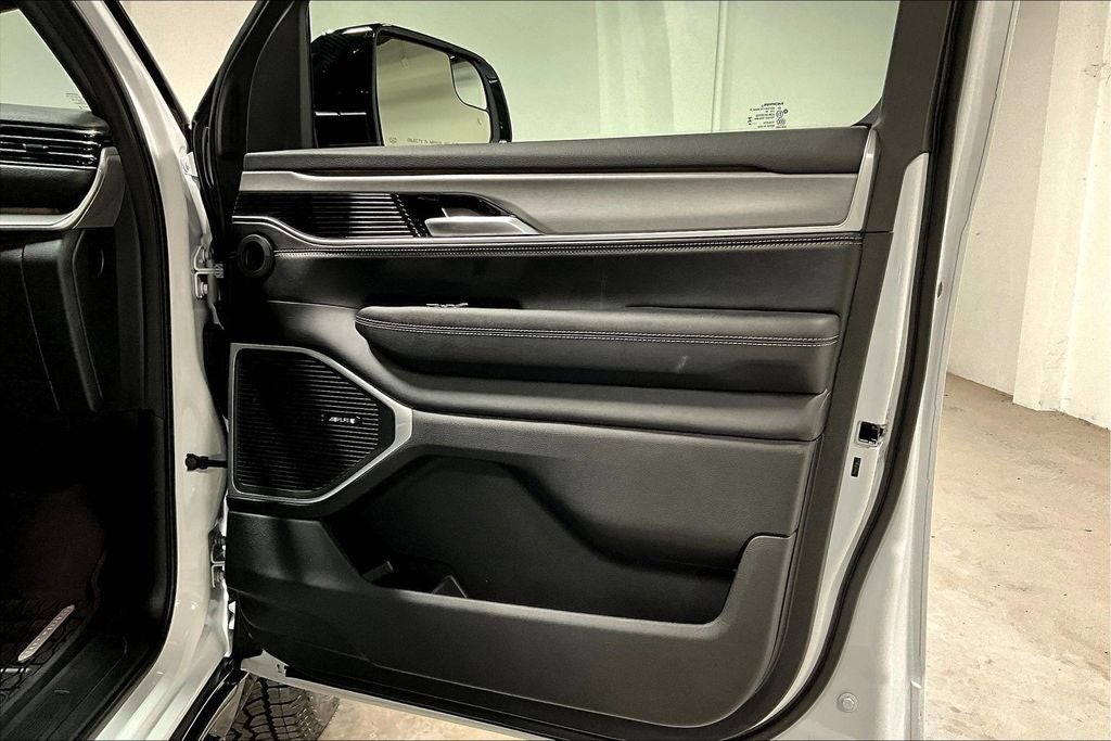 2026 Jeep Grand Wagoneer GRAND WAGONEER UPLAND 4X4